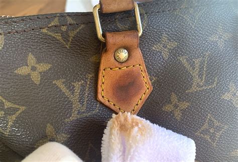 Louis Vuitton leather purse cleaning